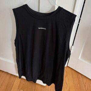 Women’s lululemon tank top